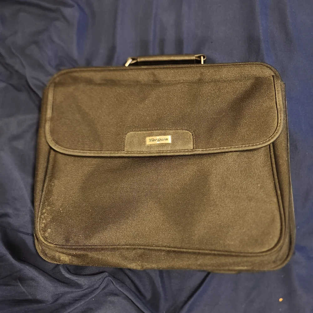 TARGUS LAPTOP COMPUTER BRIEFCASE TOTE